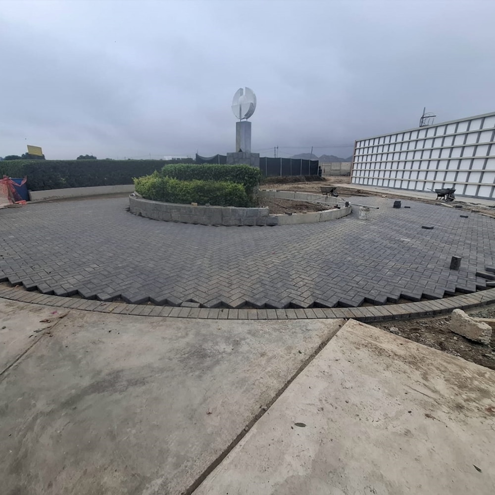 plaza y espacios públicos